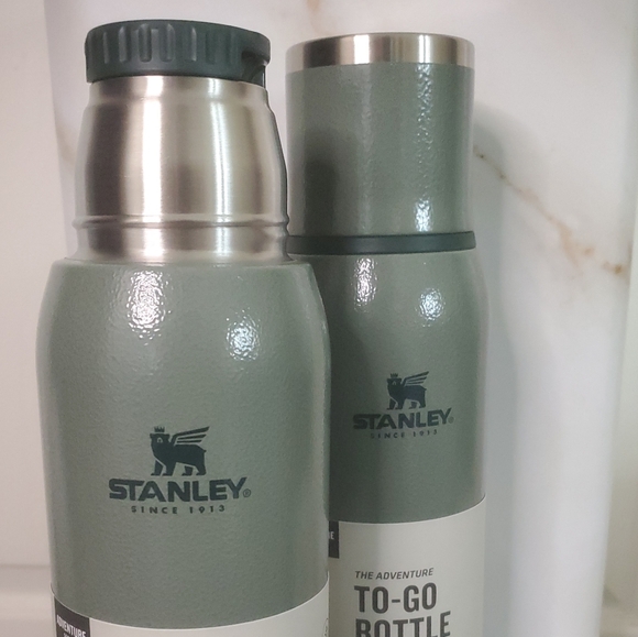 Stanley To go bottle - Picture 2 of 3